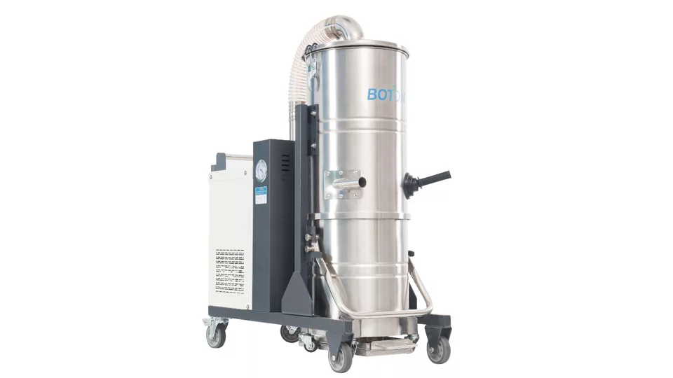 Industrial vacuum cleaner