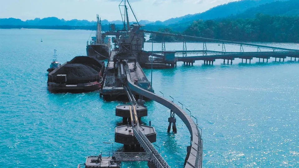 Eco-Friendly Fabric Pipe Conveyor Belt for Lafarge Cement Plant in Langkawi
