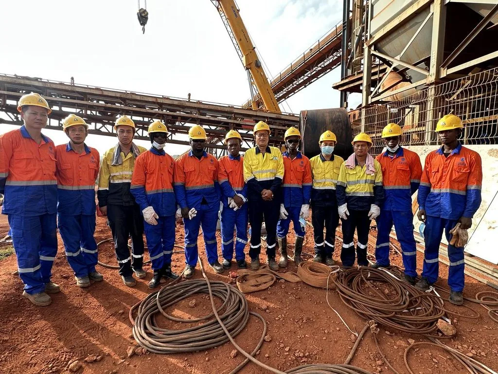 BOTON Conveyor Belt Field Service Team
